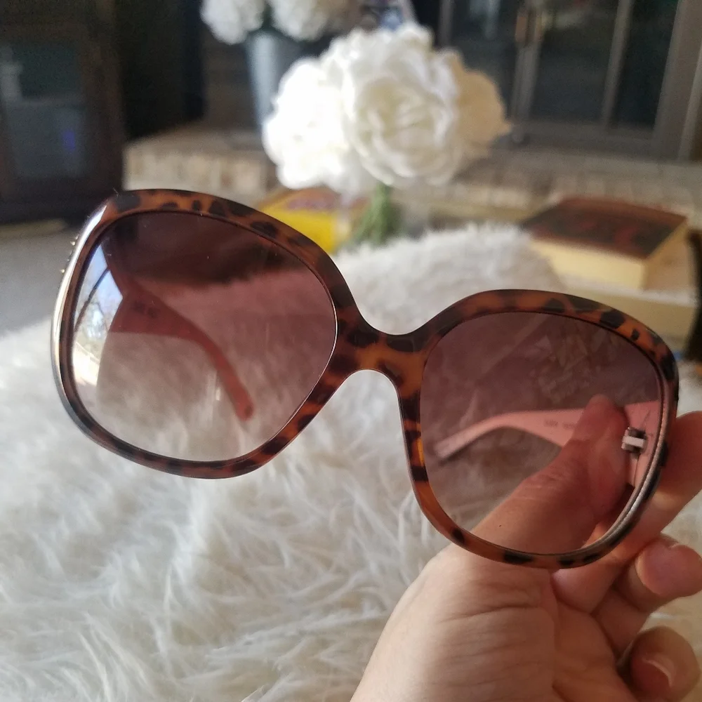 Women’s Nine West Brown Tortoise Sunglasses NEW